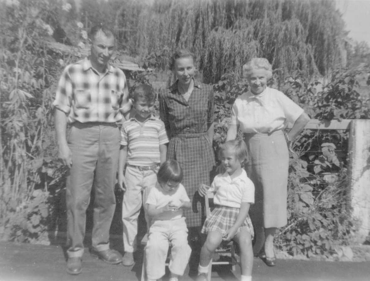  PHOTO of Brooks Family at  Butchart Gardens, Victoria B.C.